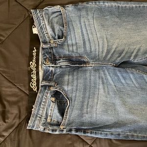 Classic Fit Eddie Bouer Jeans